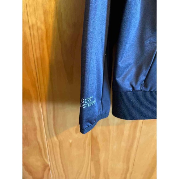 Size X-Large Under Armour Men's Light Jacket - Picture 2 of 5